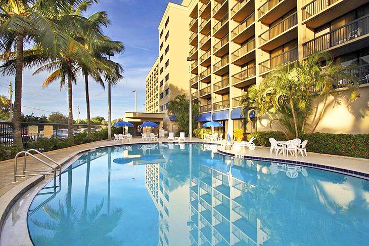 12 Top-Rated Resorts in Cocoa Beach, FL