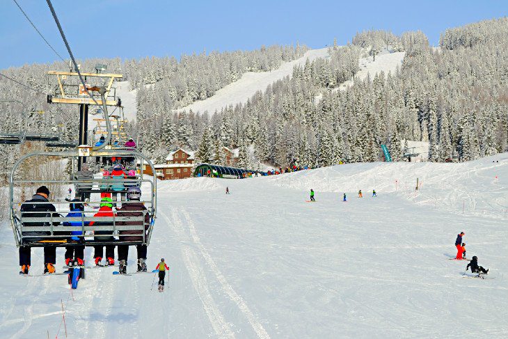 12 Top-Rated Ski Resorts in Montana, 2023/24