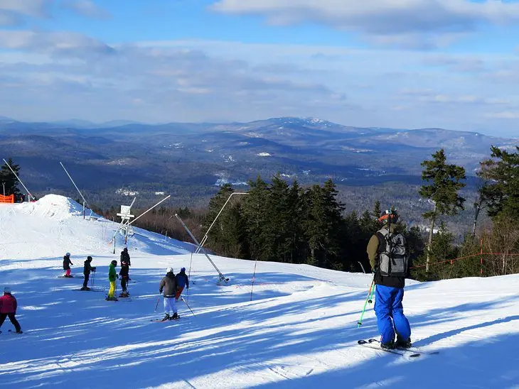 12 Top-Rated Ski Resorts in New Hampshire, 2023/24