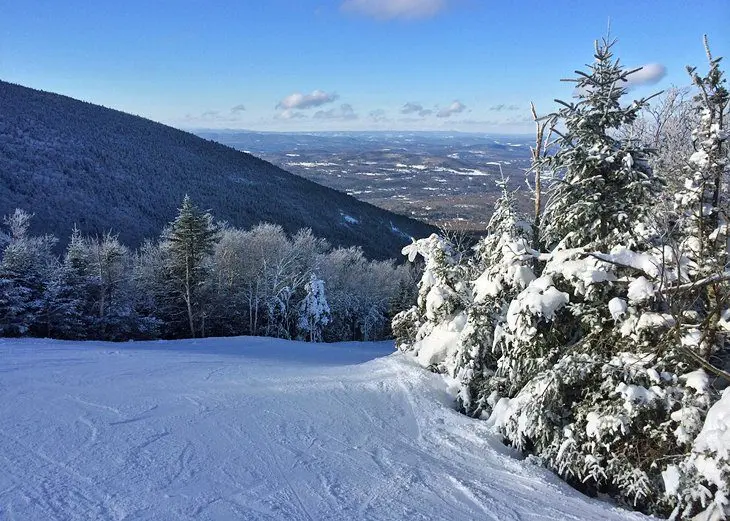12 Top-Rated Ski Resorts in New Hampshire, 2023/24