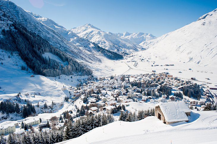 12 Top-Rated Ski Resorts in Switzerland, 2023/24