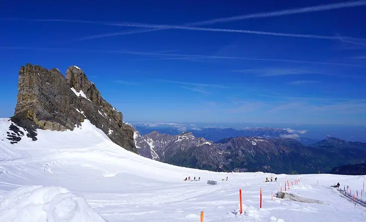 12 Top-Rated Ski Resorts in Switzerland, 2023/24