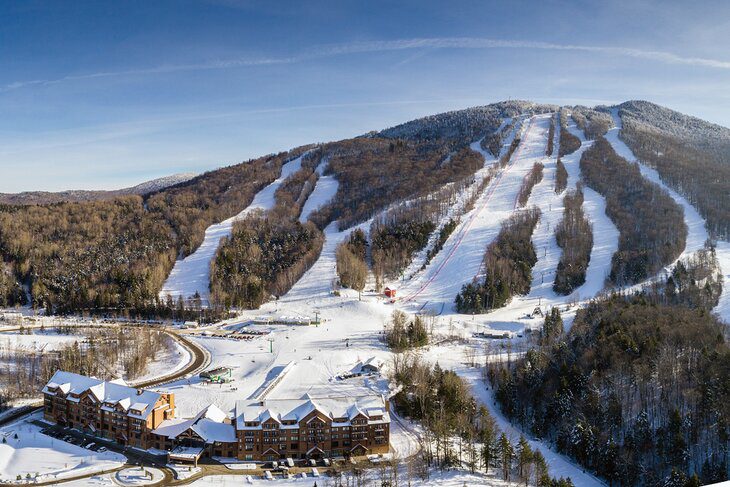 12 Top-Rated Ski Resorts in Vermont, 2023/24