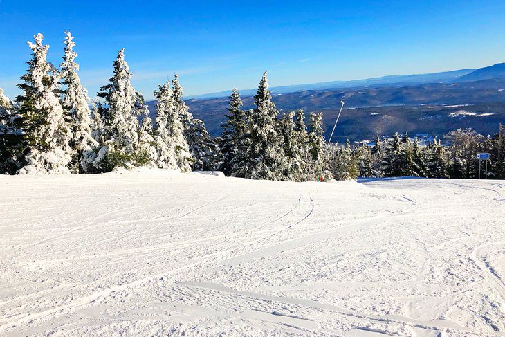 12 Top-Rated Ski Resorts in Vermont, 2023/24