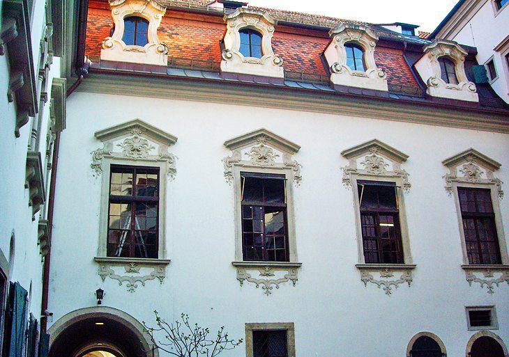 12 Top Tourist Attractions in Graz & Easy Day Trips