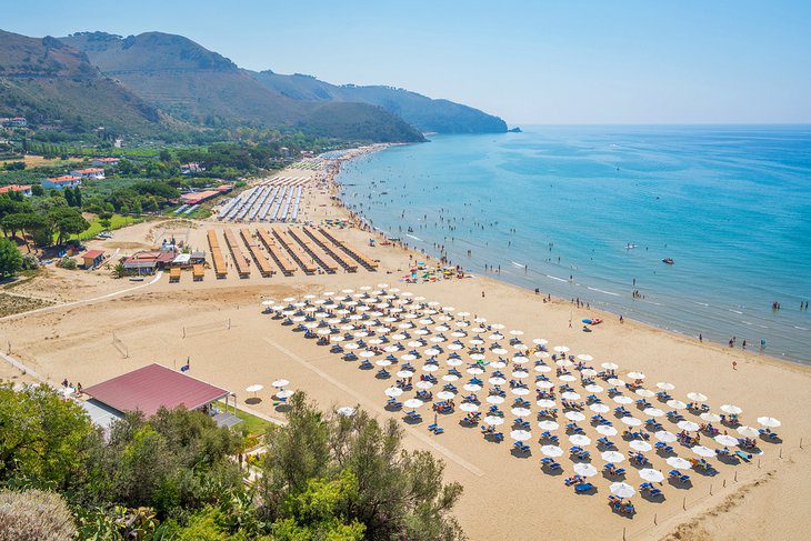 13 Best Beaches near Rome