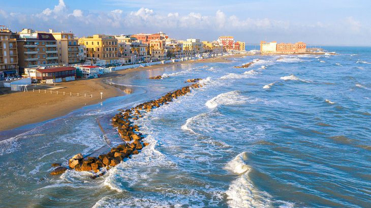 13 Best Beaches near Rome