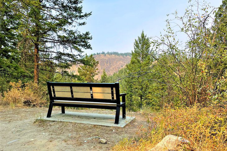 13 Best Hiking Trails in Kelowna, BC