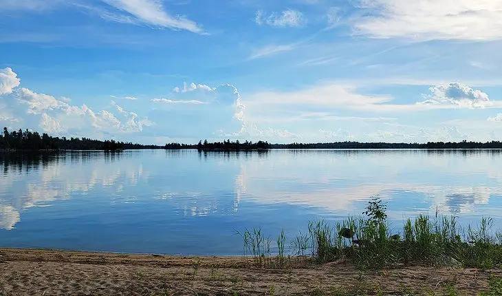 13 Best Lakes in Canada