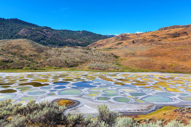 13 Best Lakes in Canada