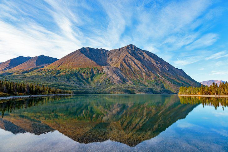 13 Best Lakes in Canada