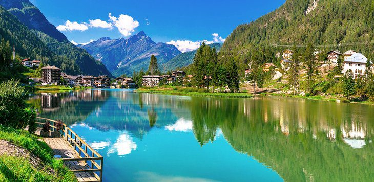 13 Best Lakes in Italy