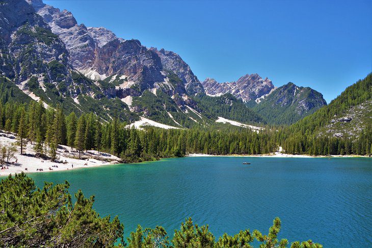 13 Best Lakes in Italy