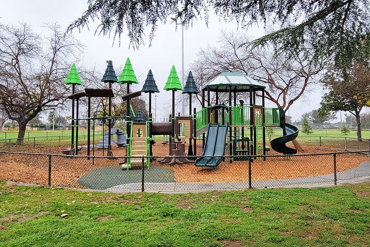 13 Best Parks in Fresno, CA