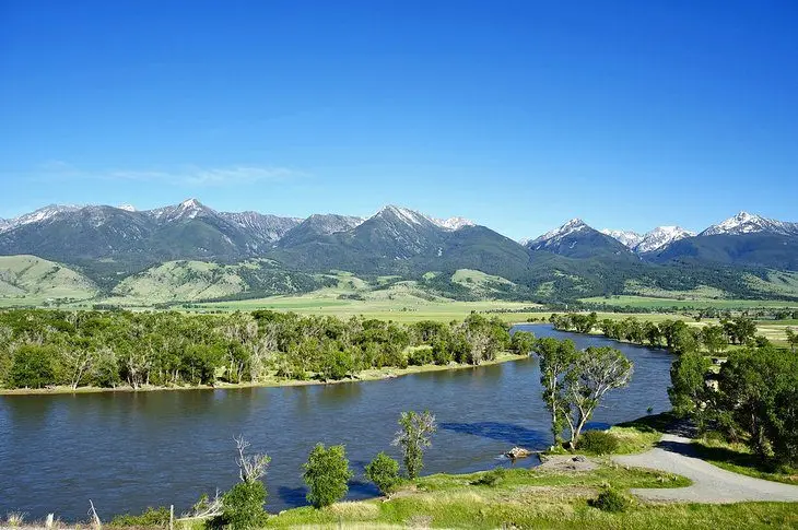 13 Best Places for Fly Fishing in Montana