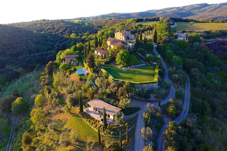 13 Top-Rated Resorts in Tuscany