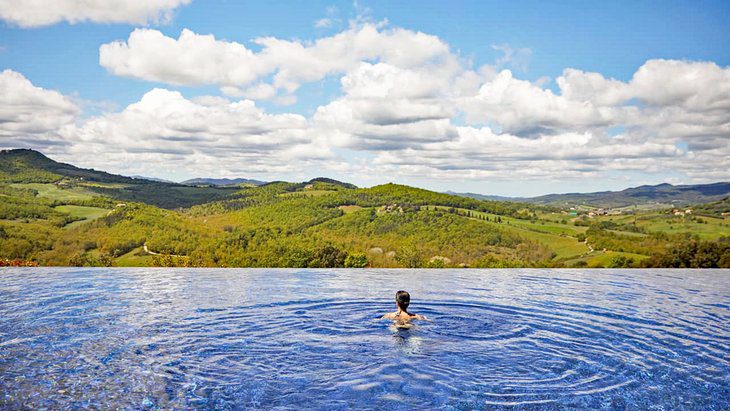 13 Top-Rated Resorts in Tuscany