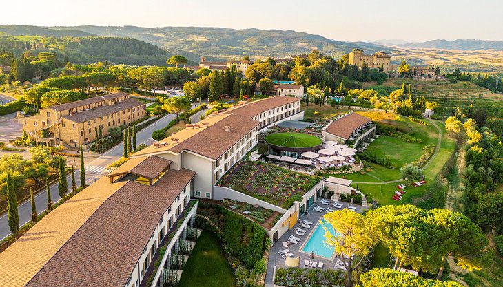 13 Top-Rated Resorts in Tuscany