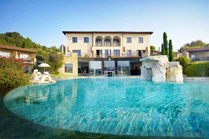 13 Top-Rated Resorts in Tuscany