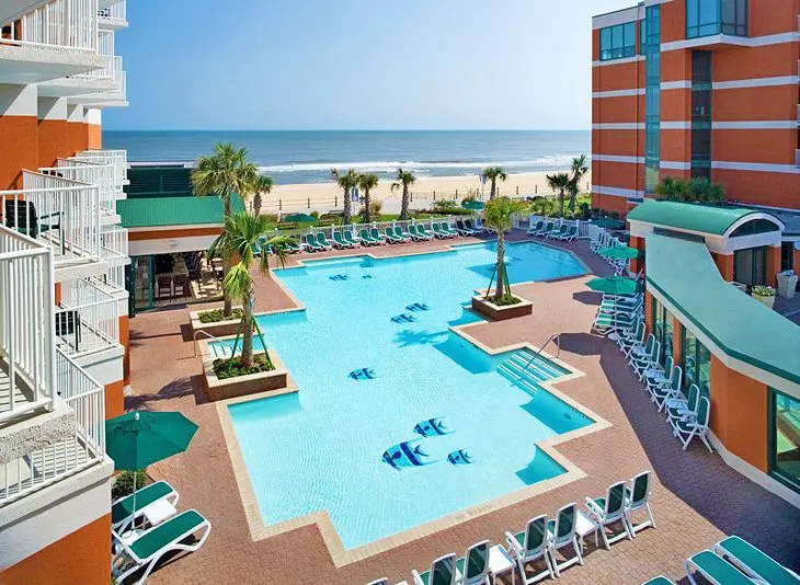 13 Top-Rated Resorts in Virginia Beach, VA