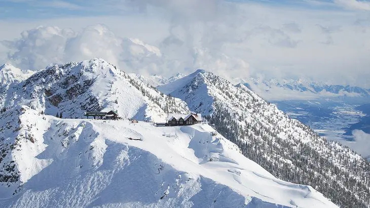 13 Top-Rated Ski Resorts in British Columbia, 2023/24