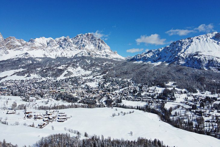 13 Top-Rated Ski Resorts in Italy, 2023/24