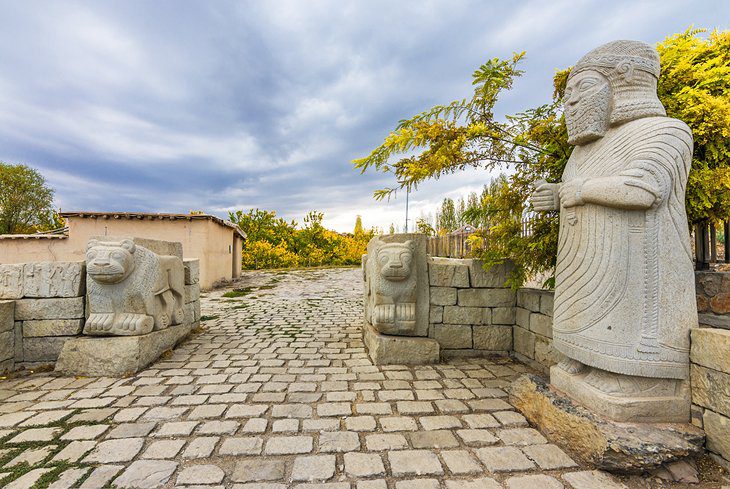 13 Top-Rated Tourist Attractions in the Mount Nemrut Region