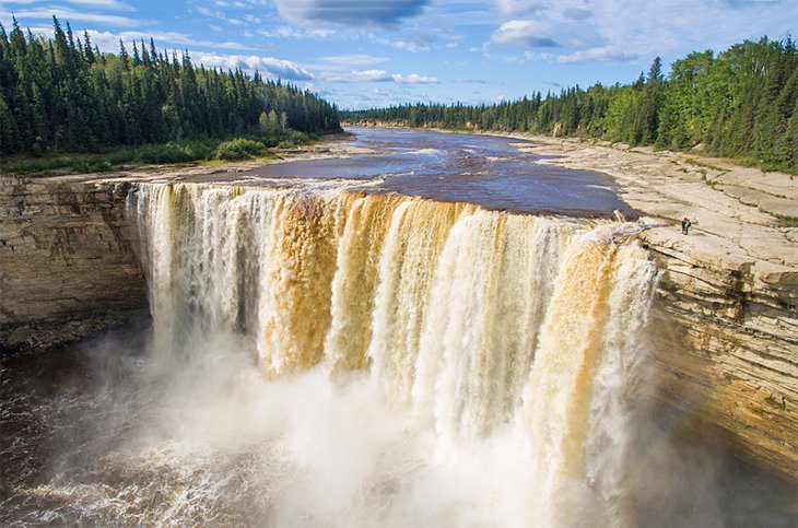 13 Top-Rated Tourist Attractions in the Northwest Territories