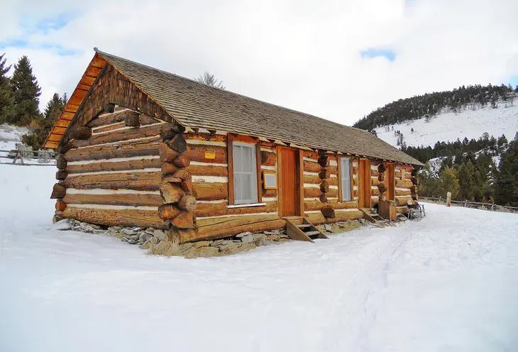 13 Top Things to Do in Montana in Winter