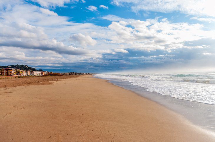 14 Best Beaches in Barcelona