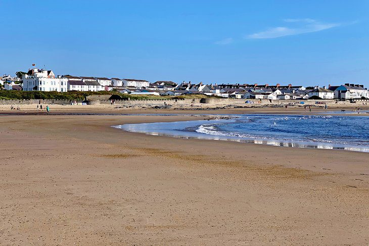 14 Best Beaches in North Wales