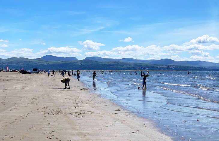 14 Best Beaches in North Wales