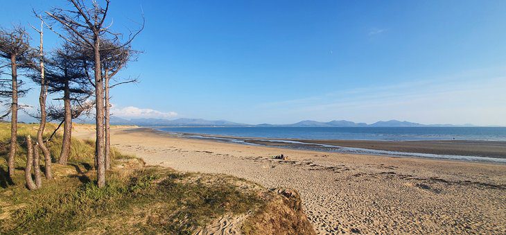 14 Best Beaches in North Wales