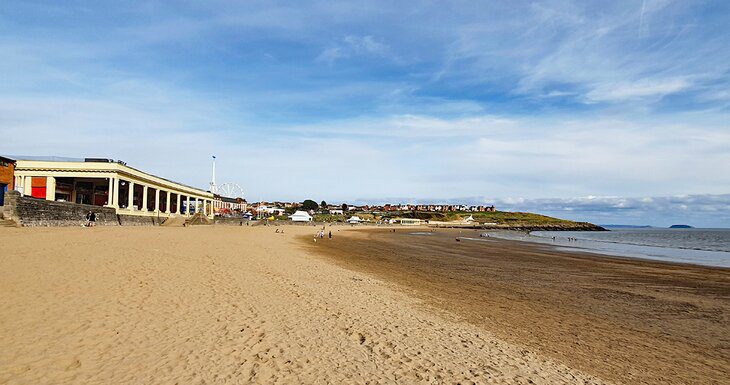 14 Best Beaches in South Wales