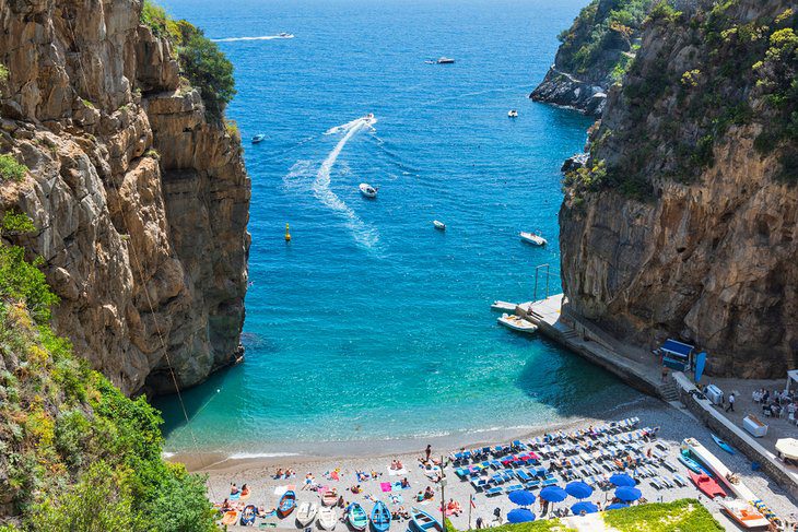 14 Best Beaches on the Amalfi Coast