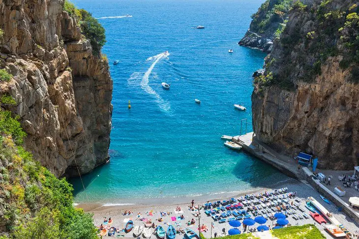 14 Best Beaches on the Amalfi Coast