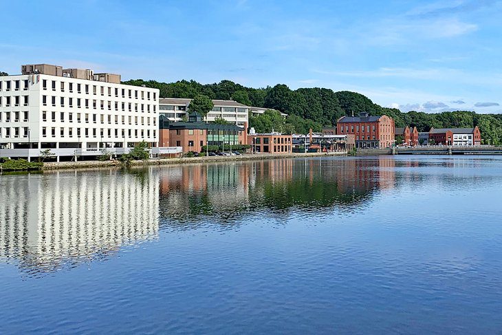 14 Best Cities in Connecticut