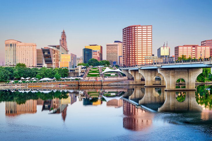 14 Best Cities in Connecticut