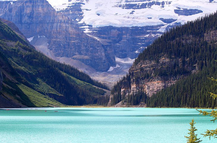 14 Best Lakes in Alberta