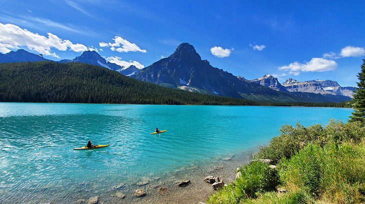 14 Best Lakes in Alberta