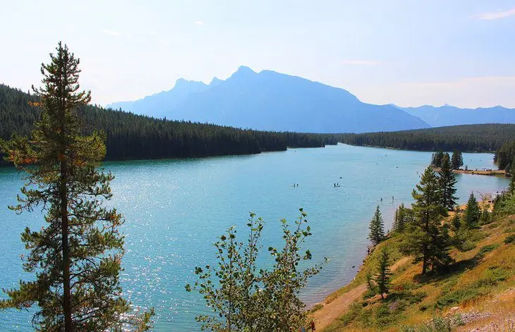 14 Best Lakes in Alberta