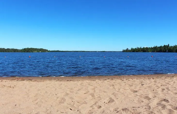 14 Best Lakes in Manitoba