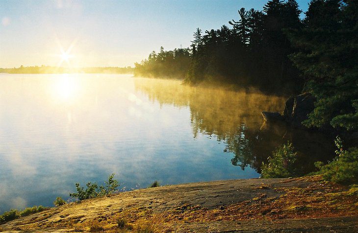 14 Best Lakes in Ontario