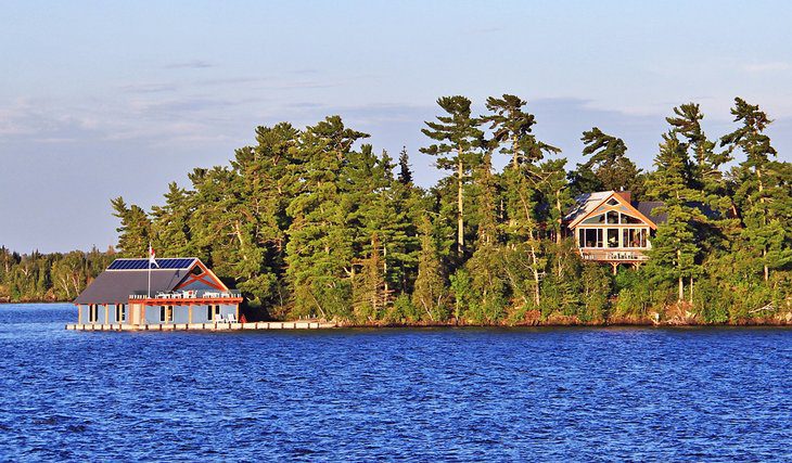 14 Best Lakes in Ontario