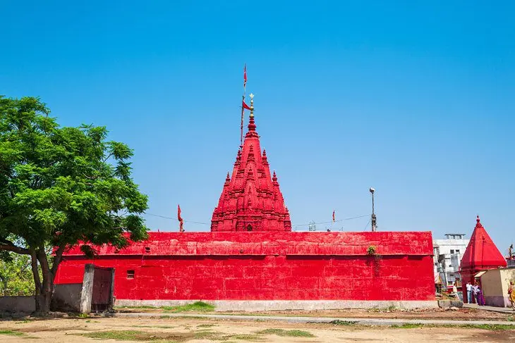 14 Best Places to Visit in Varanasi