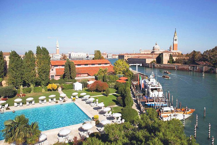 14 Best Resorts in Italy