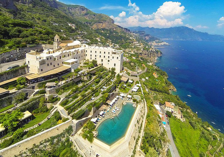 14 Best Resorts in Italy