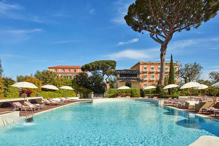 14 Best Resorts in Italy