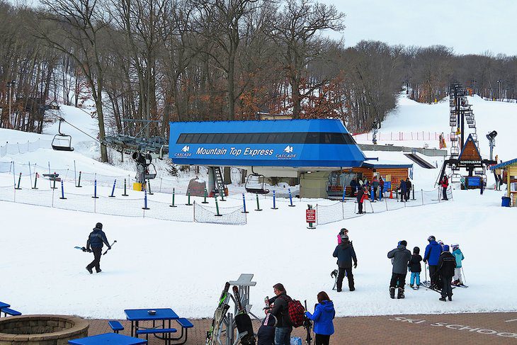 14 Best Ski Resorts in Wisconsin, 2023/24