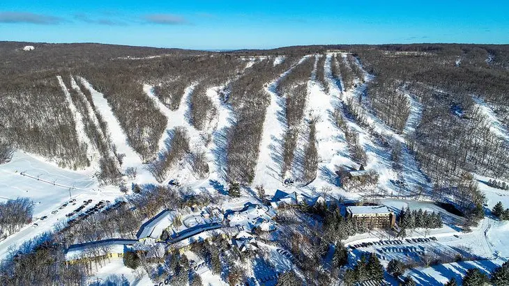 14 Best Ski Resorts in Wisconsin, 2023/24